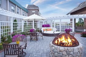 DoubleTree by Hilton Hotel Cape Cod - Hyannis