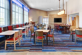 Fairfield Inn & Suites by Marriott Cape Cod Hyannis