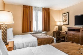 Black Swan Inn Lee-Lenox - An Ascend Hotel Collection Hotel