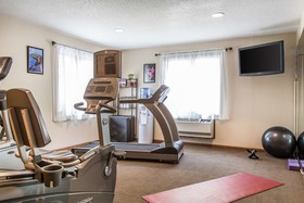Black Swan Inn Lee-Lenox - An Ascend Hotel Collection Hotel