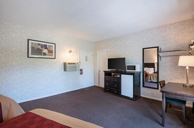 Econo Lodge Lee - Great Barrington