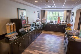Hampton Inn & Suites Berkshires Lenox