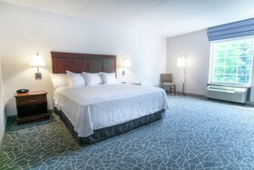 Hampton Inn & Suites Berkshires Lenox