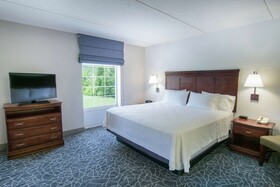 Hampton Inn & Suites Berkshires Lenox