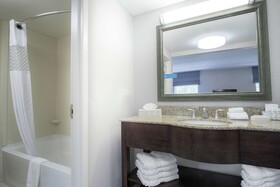 Hampton Inn & Suites Berkshires Lenox