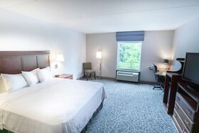 Hampton Inn & Suites Berkshires Lenox