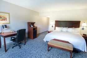 Hampton Inn & Suites Berkshires Lenox