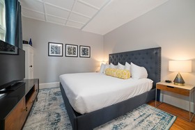 LOGE Lenox