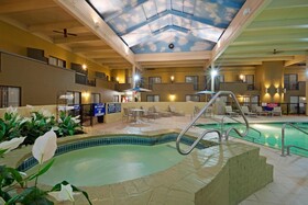 enVision Hotel & Conference Center Mansfield-Foxboro