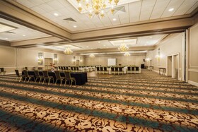 enVision Hotel & Conference Center Mansfield-Foxboro