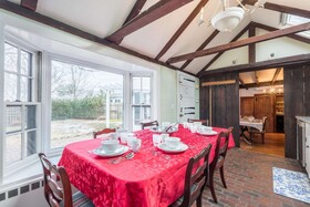 Rockmere Inn
