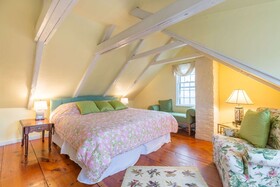 Rockmere Inn