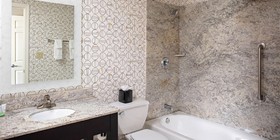 Holiday Inn & Suites Marlborough