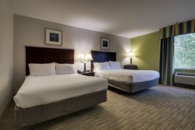 Holiday Inn Express Hotel & Suites Middleboro Raynham