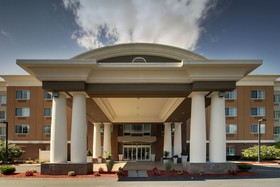 Holiday Inn Express Hotel & Suites Middleboro Raynham