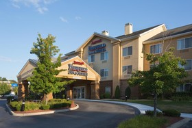 Fairfield Inn & Suites Boston Milford