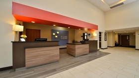 Holiday Inn Express Boston Milford