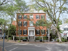 Jarred Coffin House