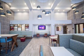 Hampton Inn North Attleboro