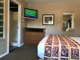 Capri Motel