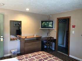 Capri Motel