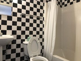 Capri Motel