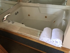 Capri Motel