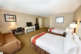 Holiday Inn Hotel & Suites Boston-Peabody