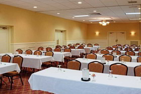 Holiday Inn Hotel & Suites Boston-Peabody