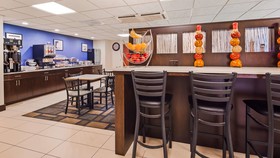 Best Western Plus Berkshire Hills Inn & Suites