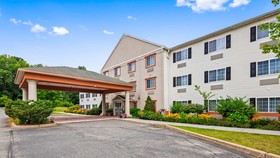 Best Western Plus Berkshire Hills Inn & Suites