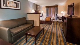 Best Western Plus Berkshire Hills Inn & Suites