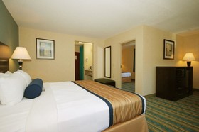 Best Western Plus Berkshire Hills Inn & Suites