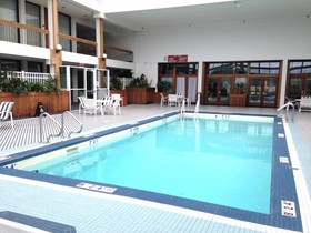 Holiday Inn & Suites Pittsfield-Berkshires