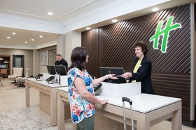 Holiday Inn & Suites Pittsfield-Berkshires