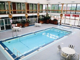 Holiday Inn & Suites Pittsfield-Berkshires