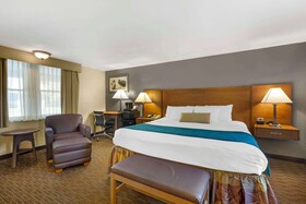 Best Western Plus Cold Spring