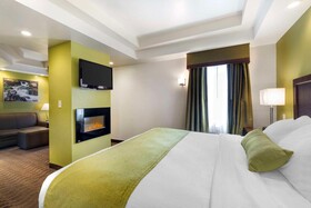 Best Western Plus Cold Spring