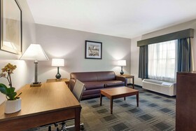 Best Western Plus Cold Spring