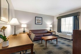 Best Western Plus Cold Spring