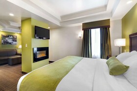 Best Western Plus Cold Spring