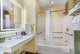 Best Western Plus Cold Spring