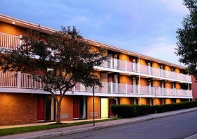 Bradford Inn & Suites