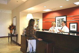 Hampton Inn & Suites Plymouth