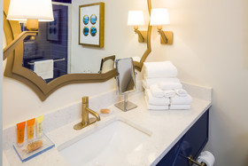 Hotel 1620 At Plymouth Harbor
