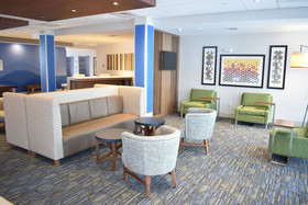 Holiday Inn Express & Suites Boston South Randolph