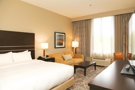 DoubleTree by Hilton Boston-Rockland