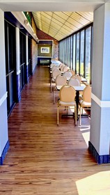 Riverview Inn & Suites