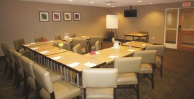 La Quinta Inn & Suites by Wyndham Boston Somerville