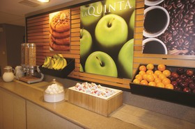 La Quinta Inn & Suites by Wyndham Boston Somerville